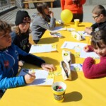 Dictée du Tour lue par Pierre Vaultier dans la cour de l'école de Saint-Chaffrey